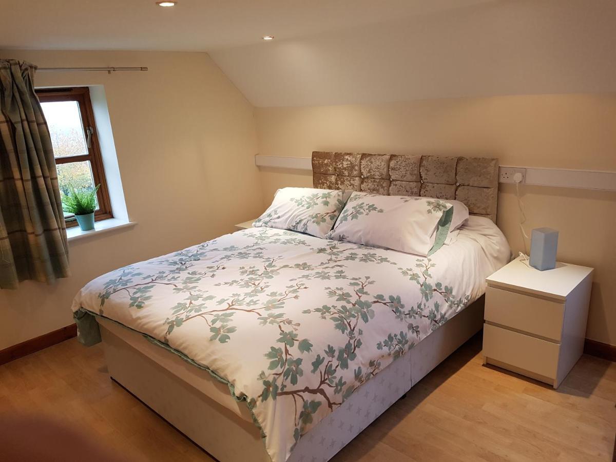 The Loft Apartment Abergavenny Buitenkant foto
